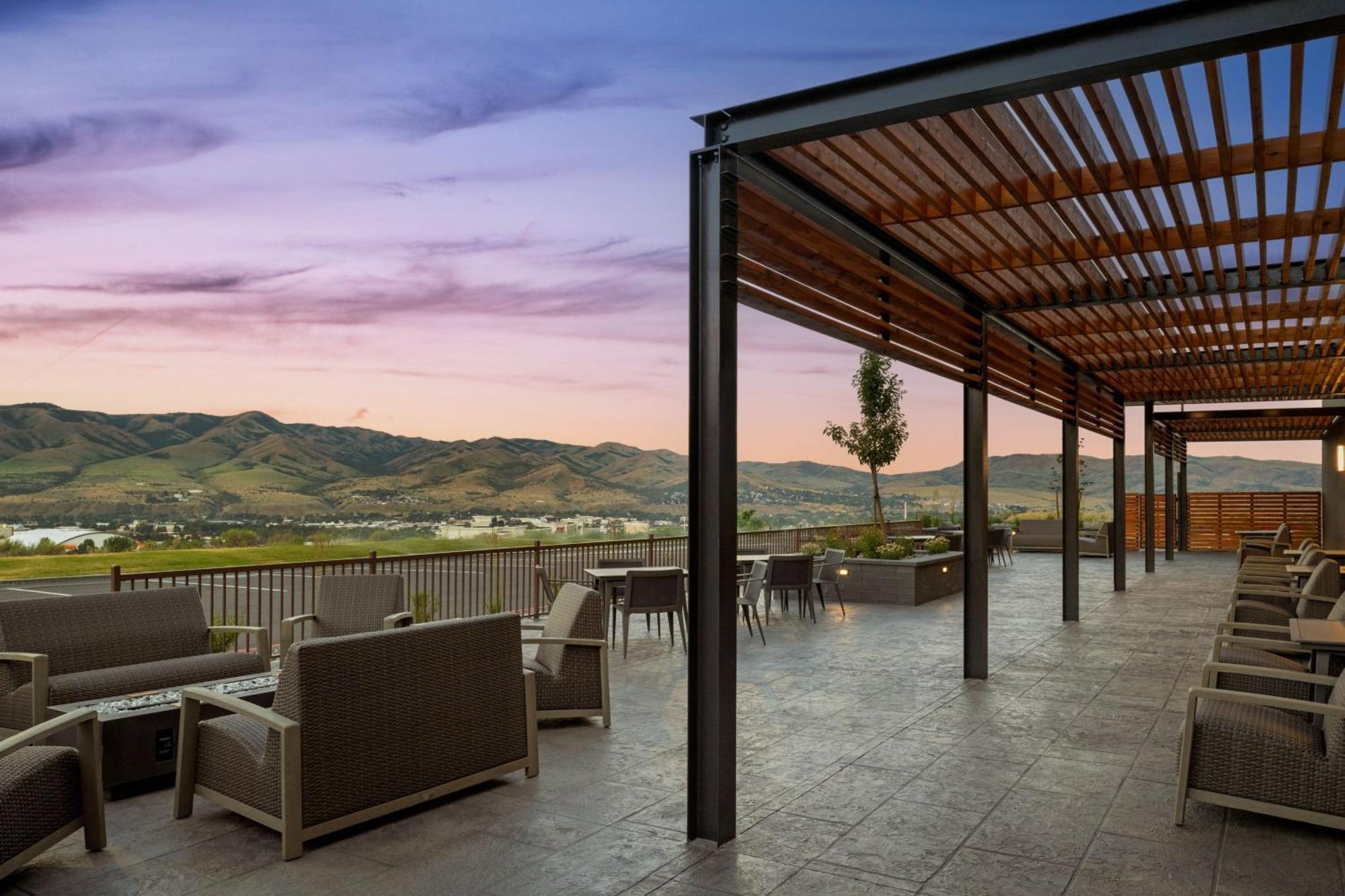 Courtyard By Marriott Pocatello酒店 外观 照片